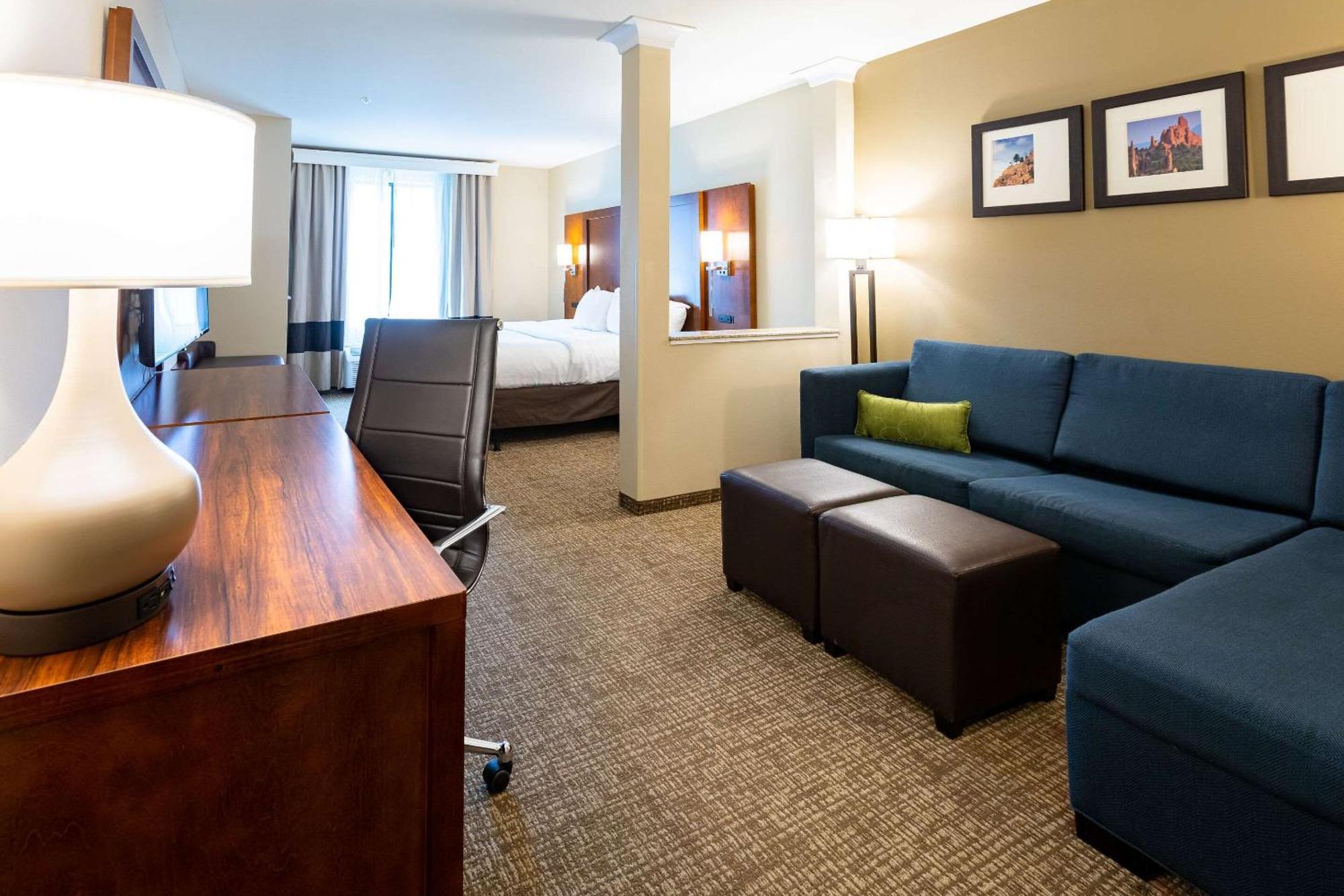 Comfort Suites Denver Near Anschutz Medical Campus Орора Екстер'єр фото