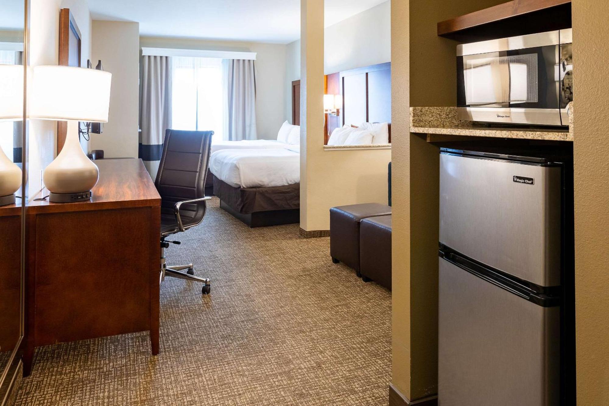Comfort Suites Denver Near Anschutz Medical Campus Орора Екстер'єр фото