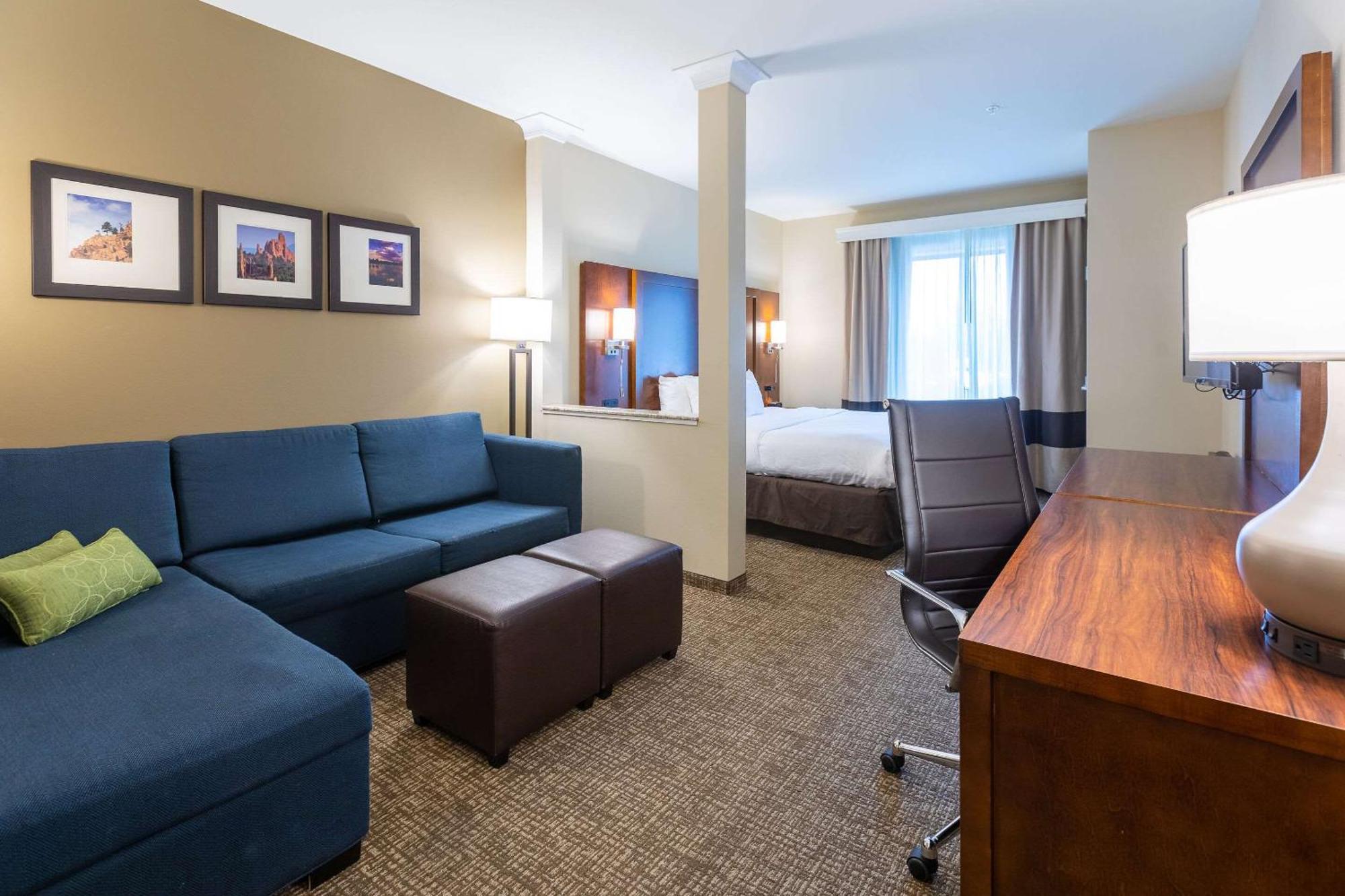 Comfort Suites Denver Near Anschutz Medical Campus Орора Екстер'єр фото