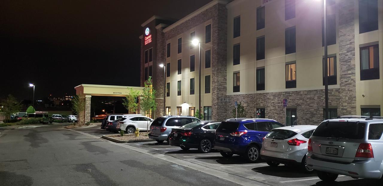 Comfort Suites Denver Near Anschutz Medical Campus Орора Екстер'єр фото