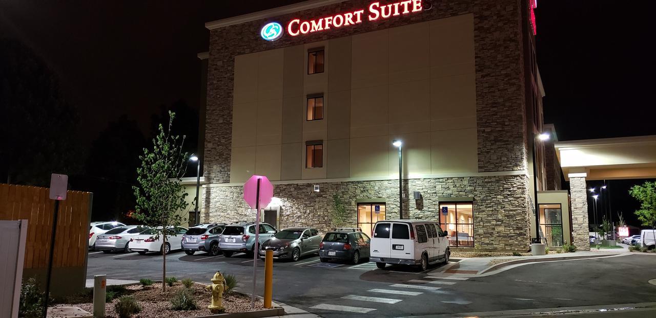 Comfort Suites Denver Near Anschutz Medical Campus Орора Екстер'єр фото