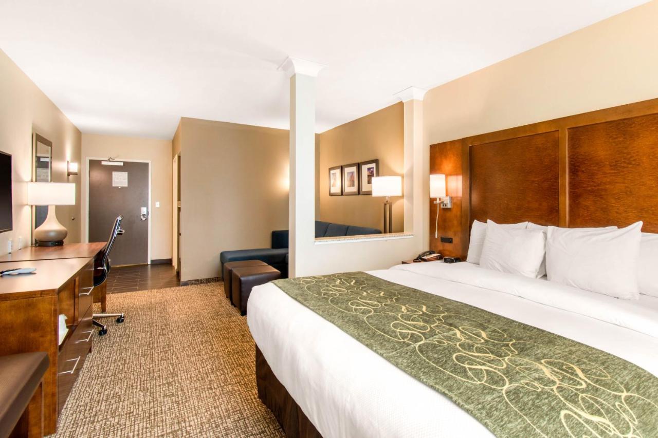 Comfort Suites Denver Near Anschutz Medical Campus Орора Екстер'єр фото