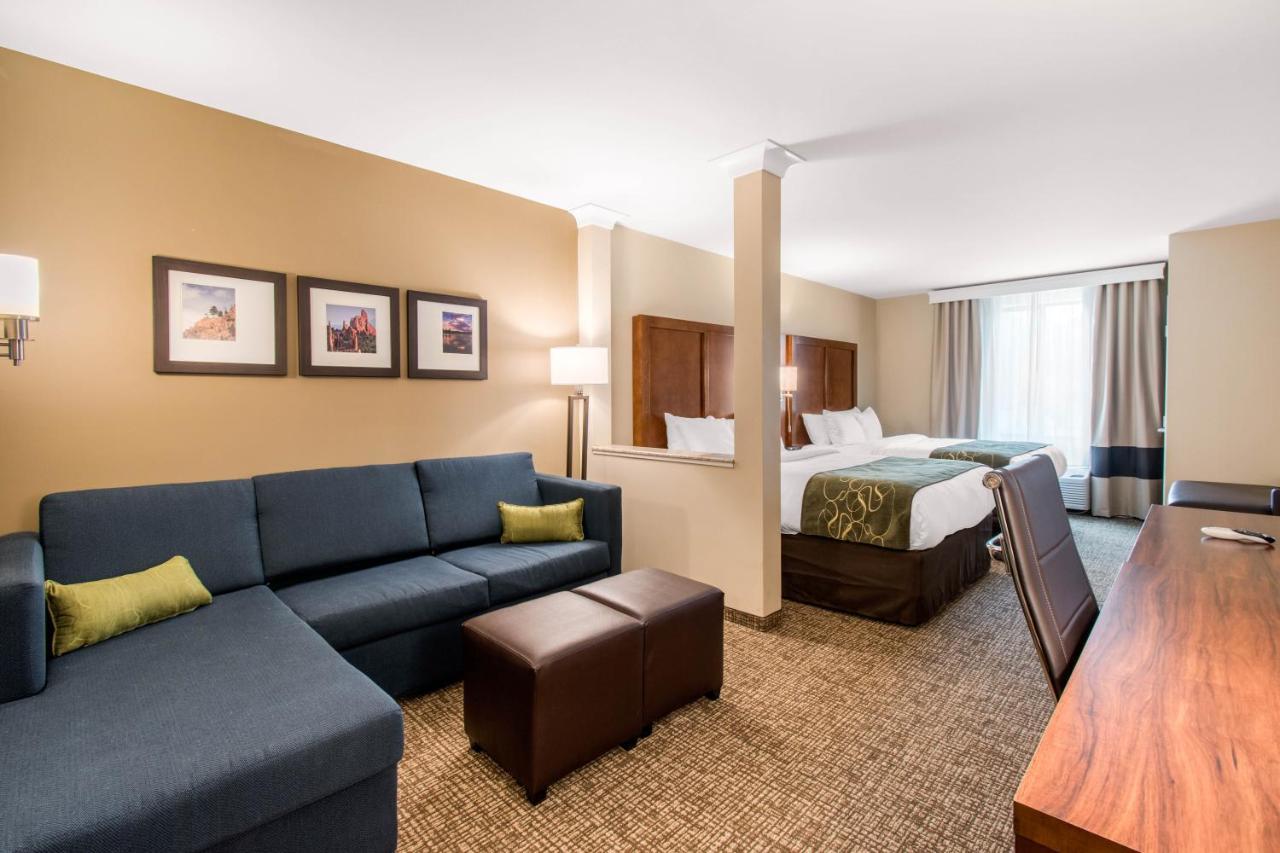 Comfort Suites Denver Near Anschutz Medical Campus Орора Екстер'єр фото